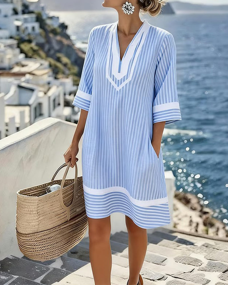 Klara™ | Ελαφρύ ριγέ φόρεμα με V ντεκολτέ